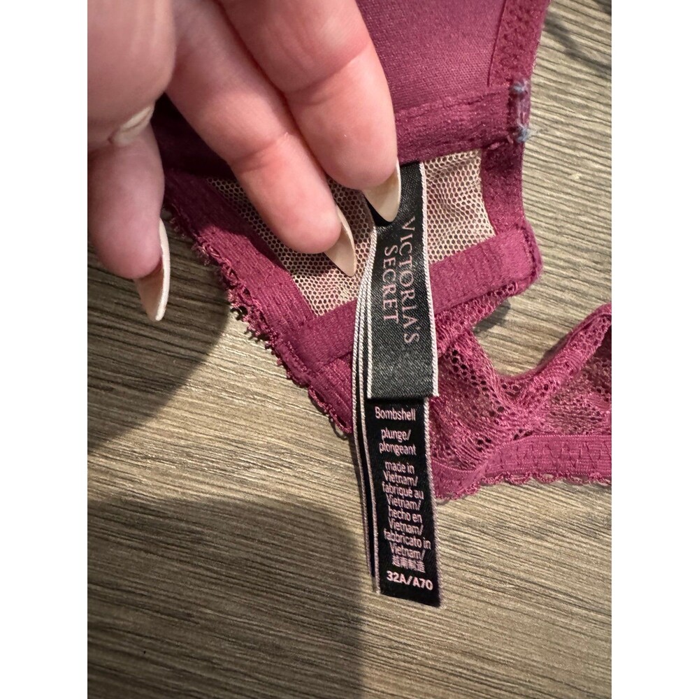Victorias Secret Lace RacerBack Bombshell Push Up Bra Size 32A - Picture 9 of 10